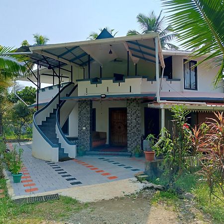 Bliss Homestay Munroe Island Mundrothuruth Extérieur photo